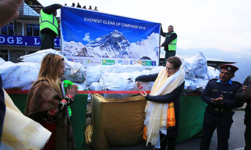 Everest Clean Up Campaign
